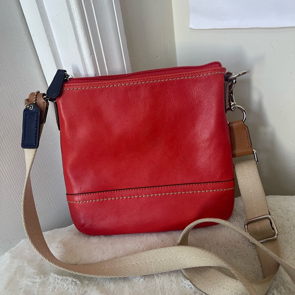 Coach Leather crossbody EUC - Picture 10 of 11